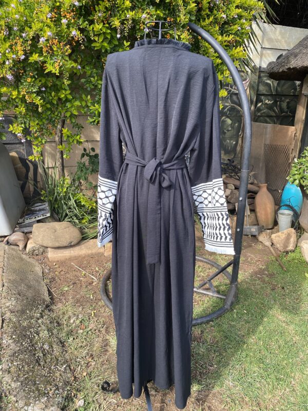 Keffiyeh Embroidered Abaya - Adults Black - Image 3
